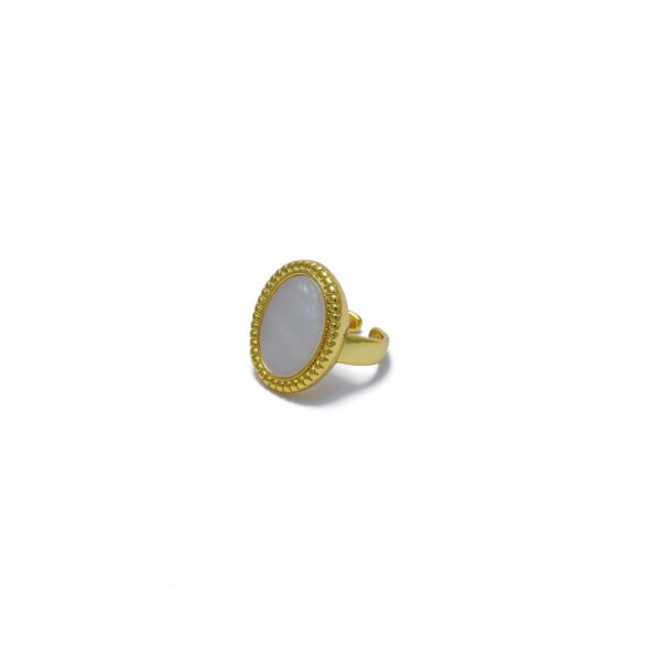 OVAL MOTHER OF PEARL RING